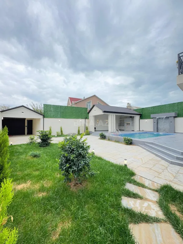 Satılır 6 otaqlı həyət evi 250 m²