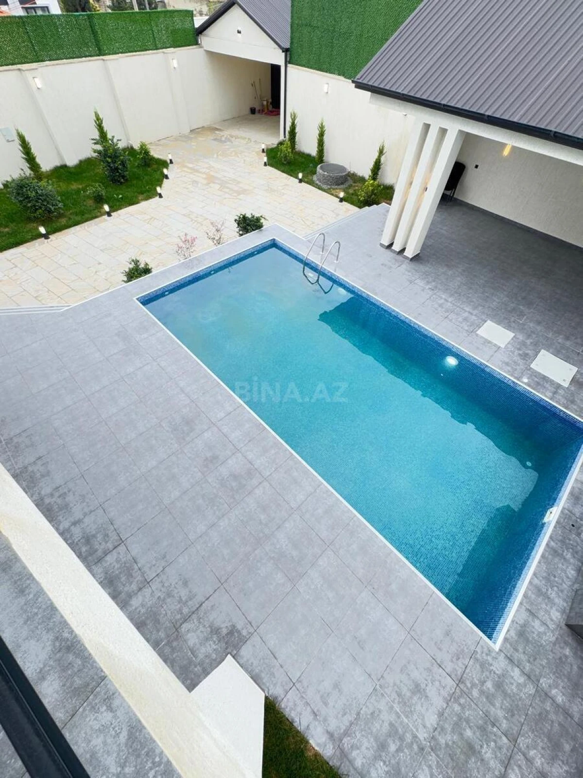 Satılır 6 otaqlı həyət evi 250 m²