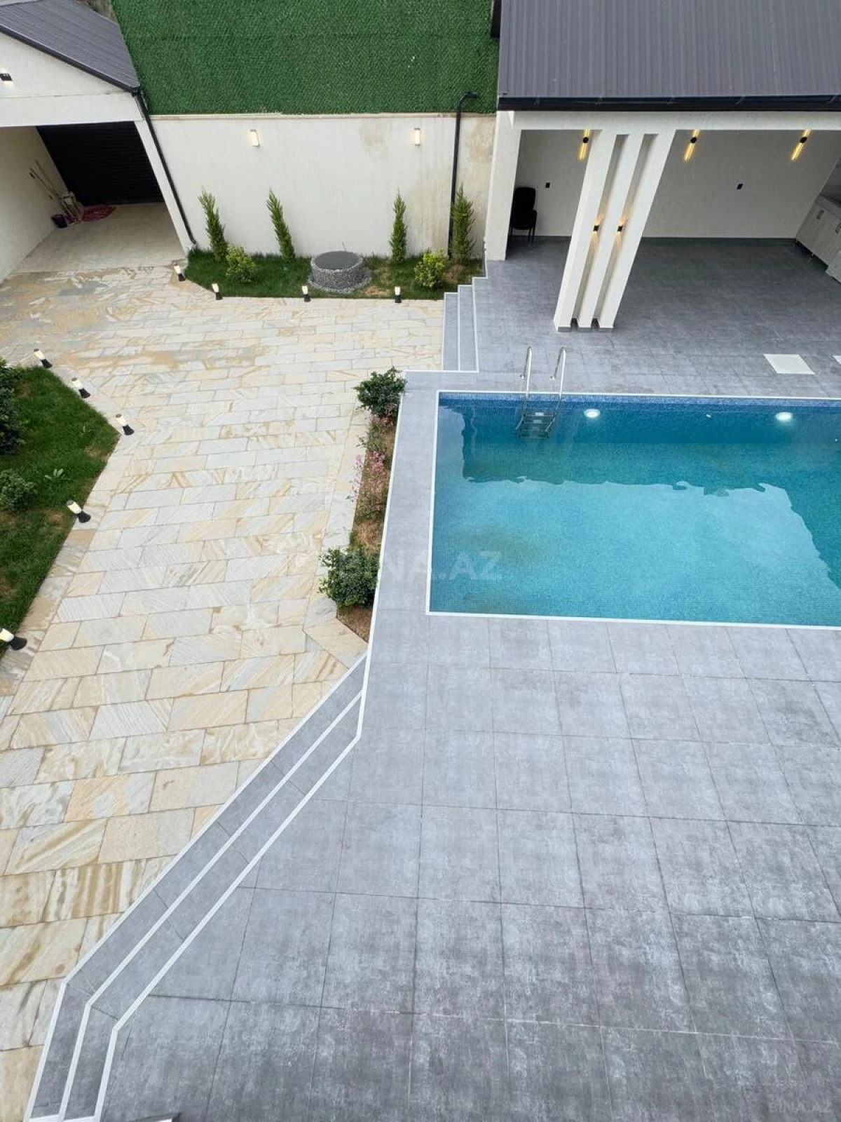 Satılır 6 otaqlı həyət evi 250 m²