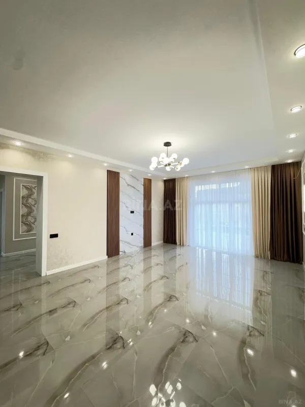 Satılır 6 otaqlı həyət evi 250 m²