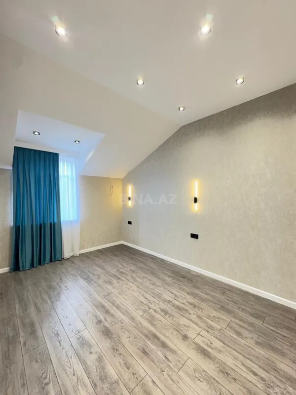 Satılır 6 otaqlı həyət evi 250 m²
