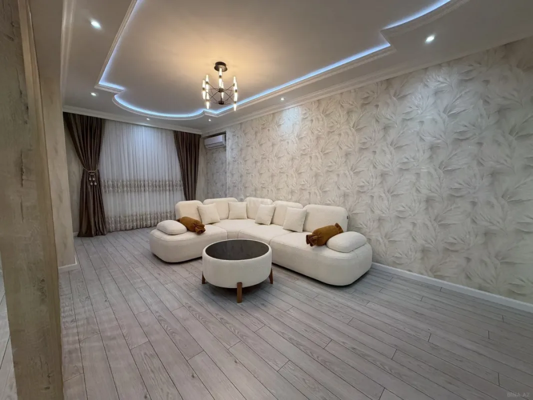 Satılır 3 otaqlı mənzil 98 m²