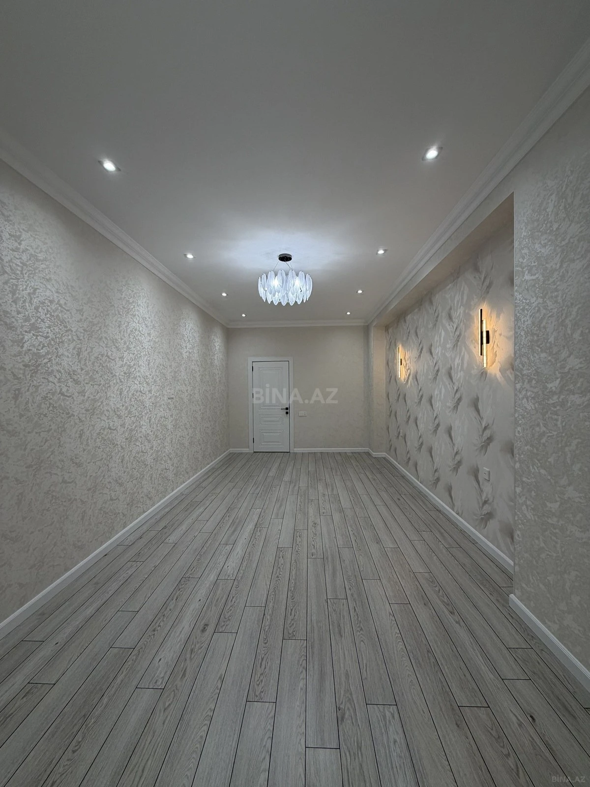 Satılır 3 otaqlı mənzil 98 m²