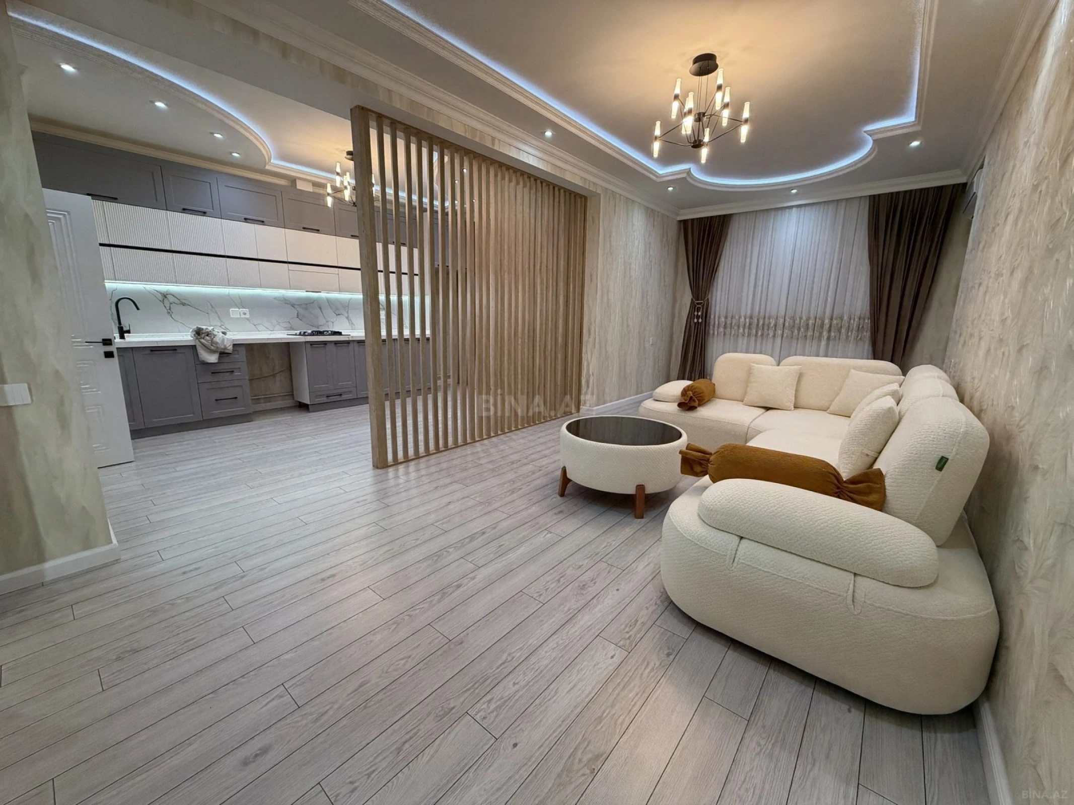 Satılır 3 otaqlı mənzil 98 m²