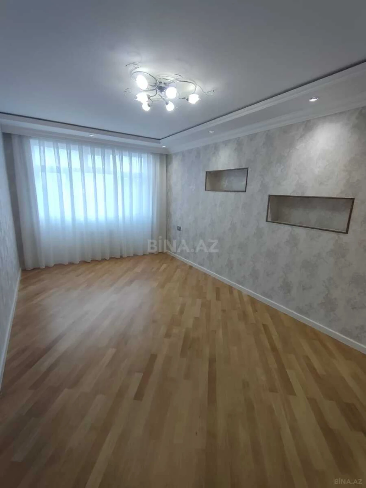 Satılır 3 otaqlı mənzil 90 m²