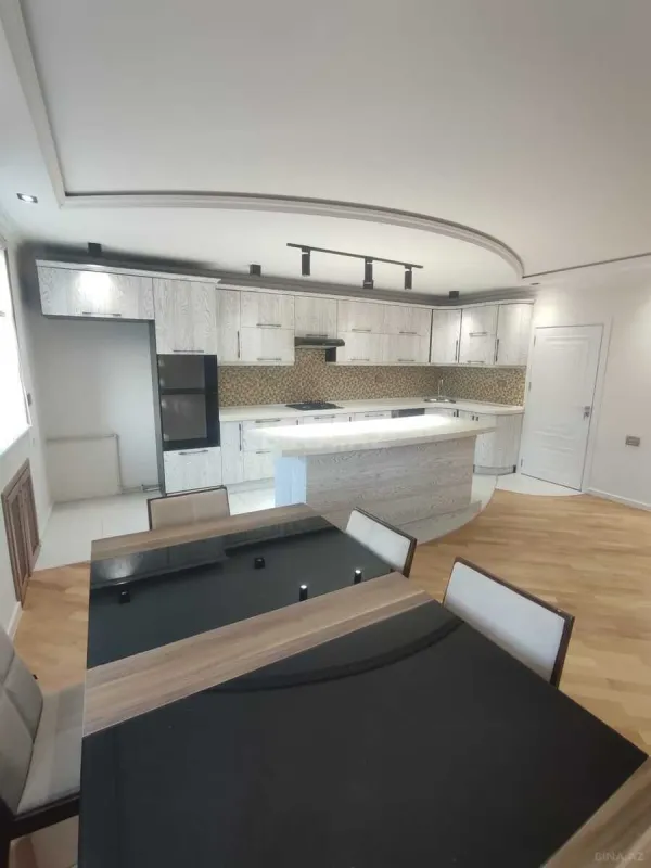 Satılır 3 otaqlı mənzil 90 m²