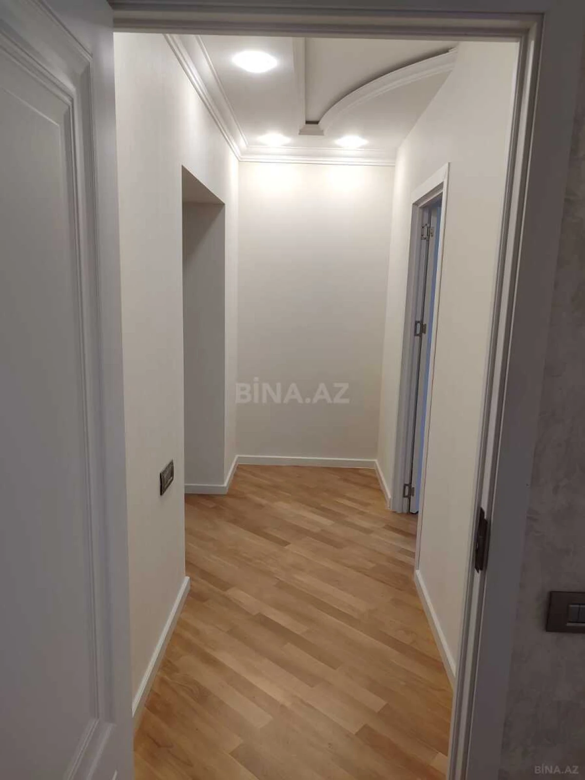 Satılır 3 otaqlı mənzil 90 m²