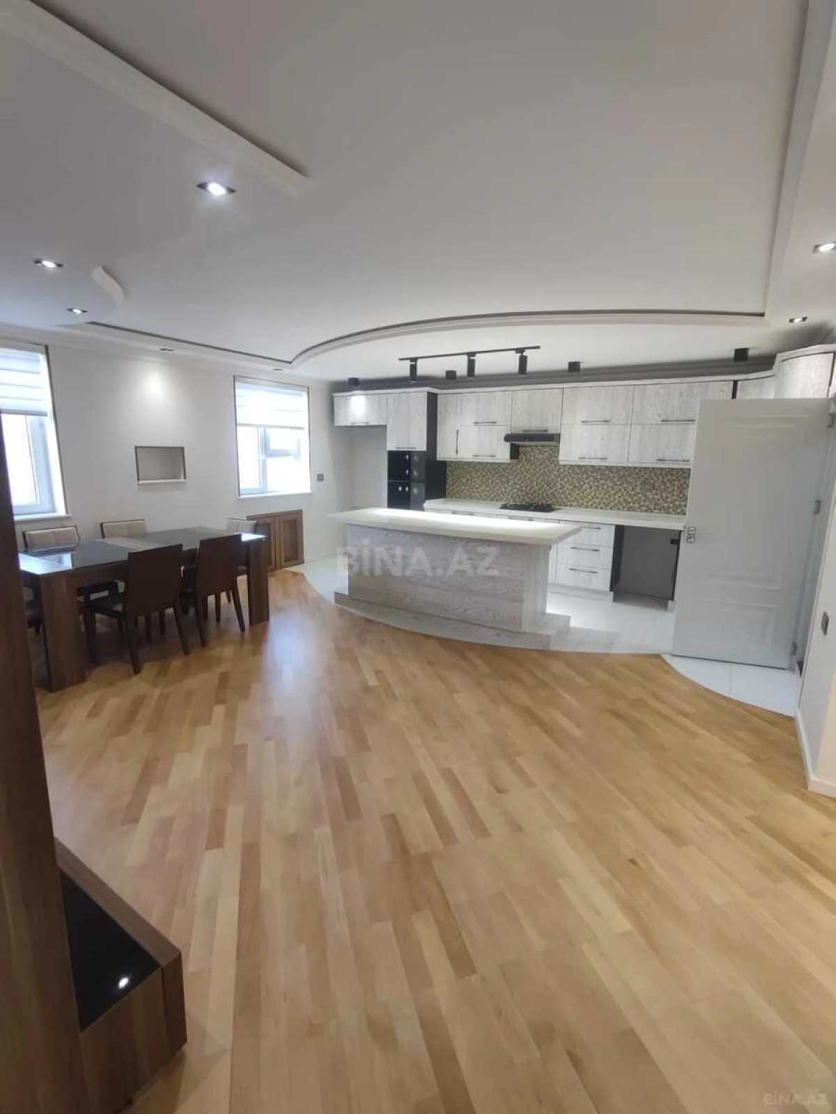 Satılır 3 otaqlı mənzil 90 m²