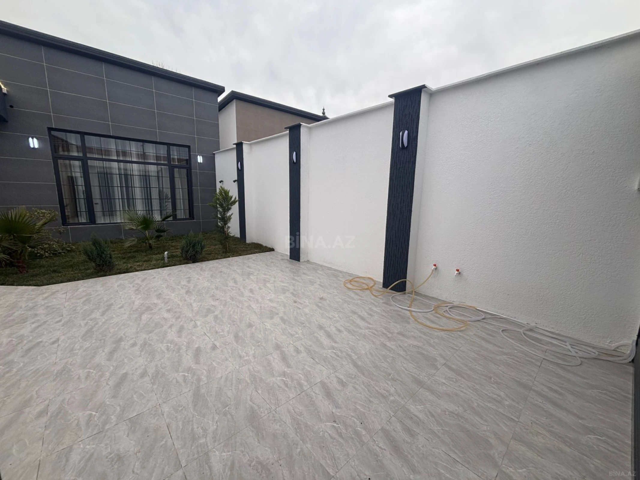 Satılır 4 otaqlı həyət evi 150 m²