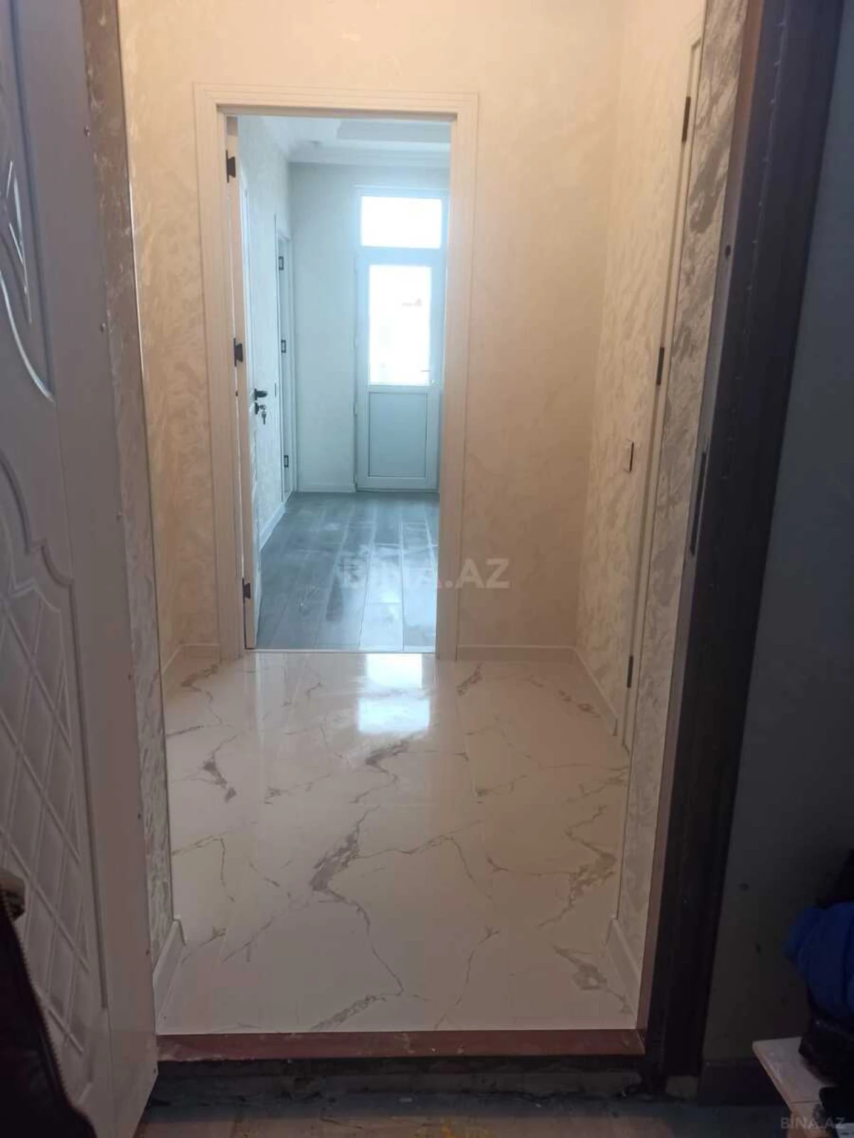 Satılır 2 otaqlı mənzil 44 m²