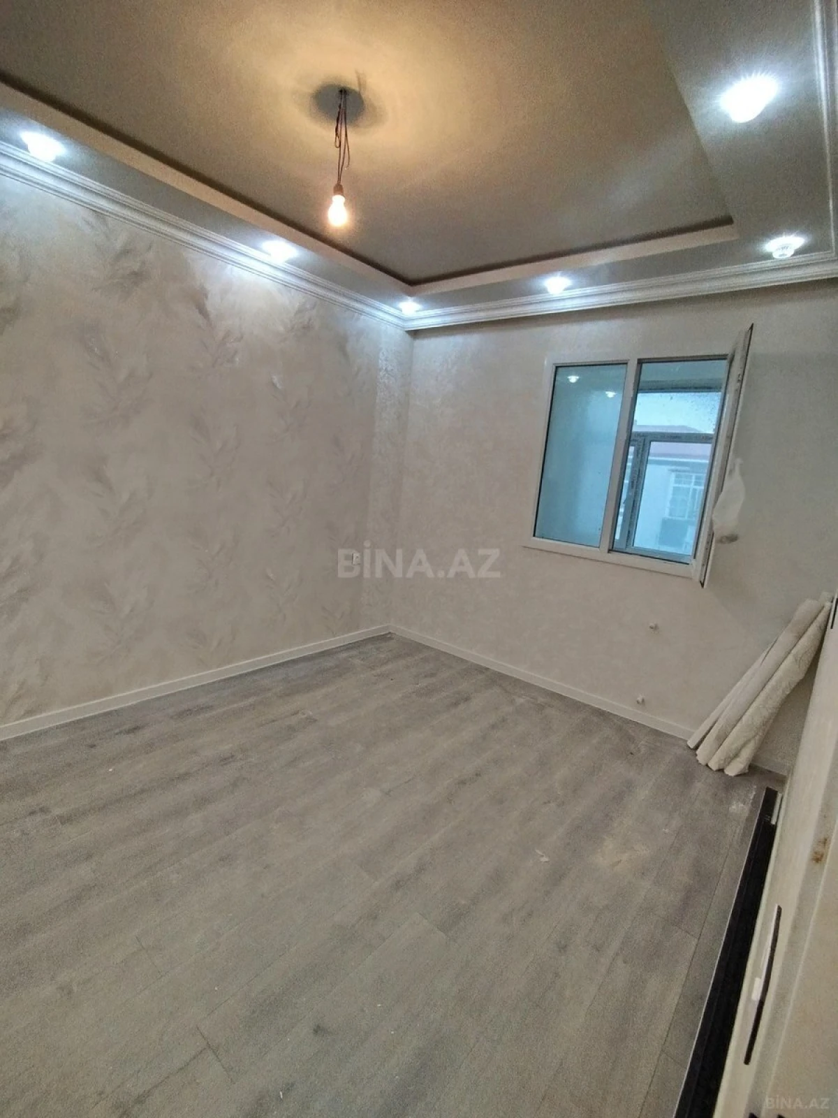 Satılır 2 otaqlı mənzil 44 m²