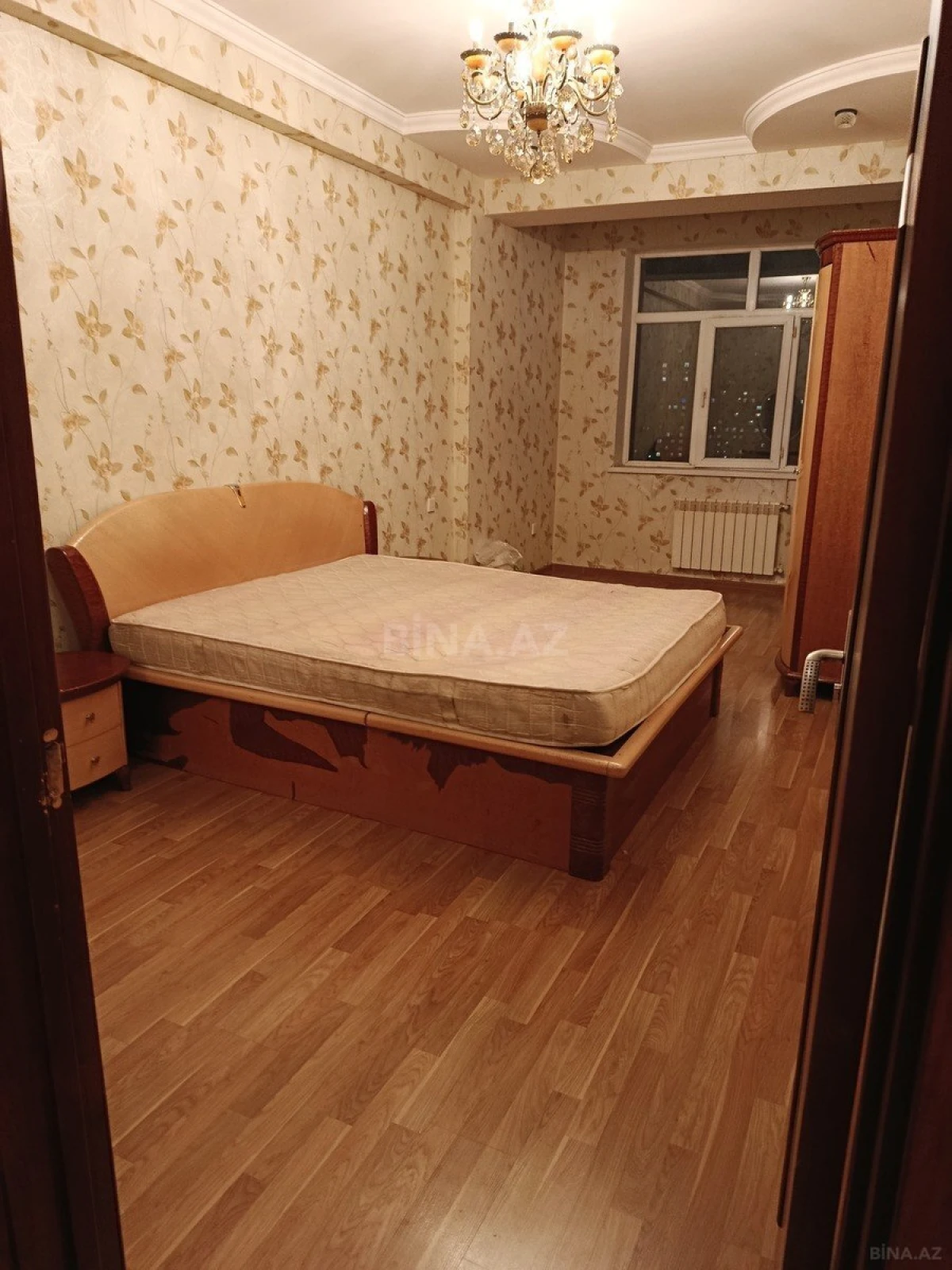 Kirayə verilir 3 otaqlı mənzil 130 m²