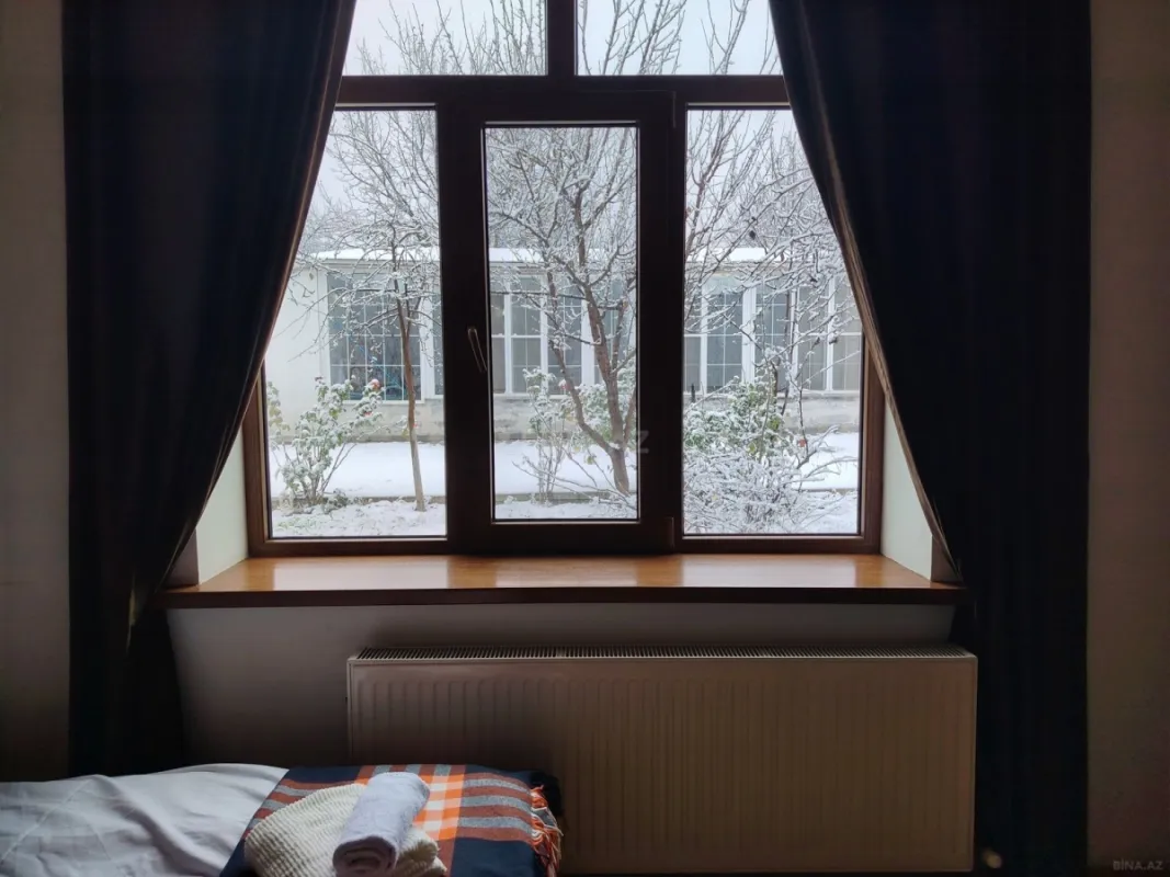 Kirayə verilir 4 otaqlı həyət evi 255 m²