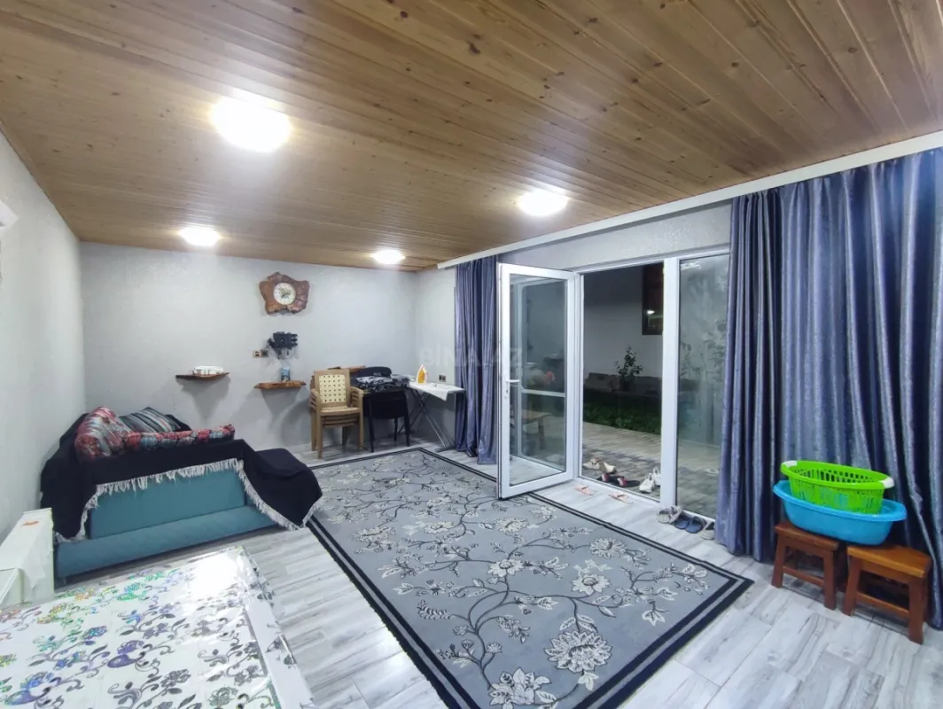 Kirayə verilir 4 otaqlı həyət evi 255 m²