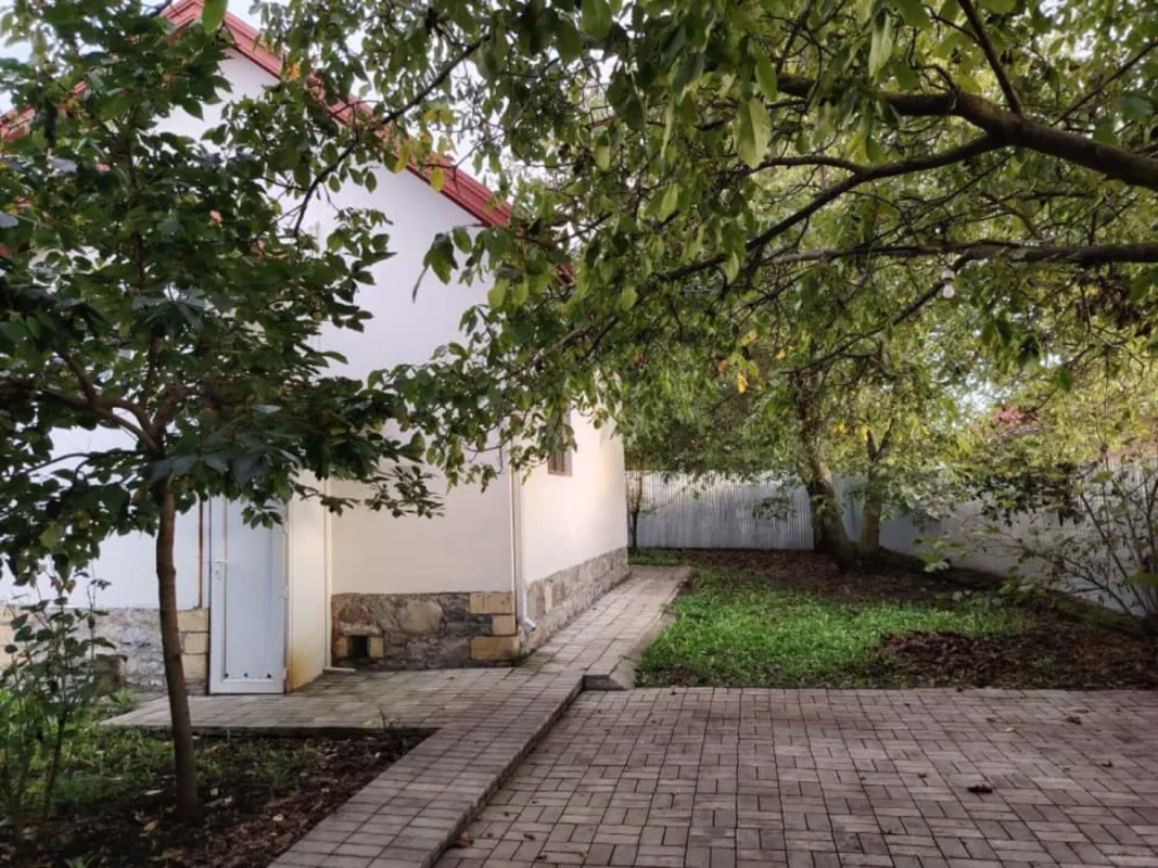 Kirayə verilir 4 otaqlı həyət evi 255 m²