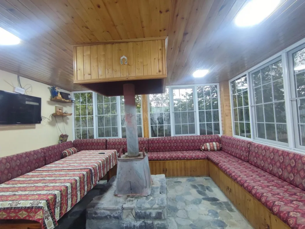 Kirayə verilir 4 otaqlı həyət evi 255 m²