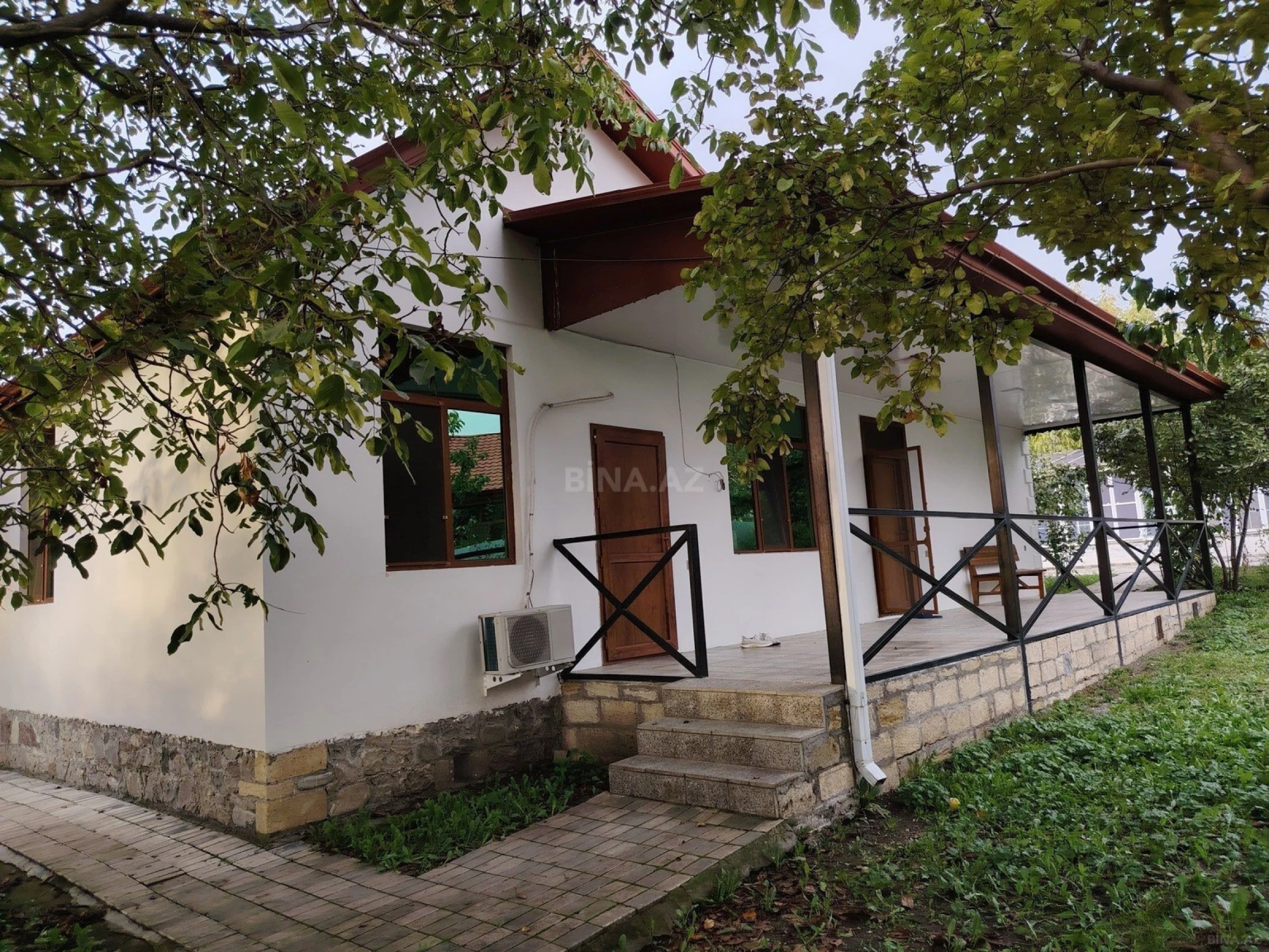 Kirayə verilir 4 otaqlı həyət evi 255 m²