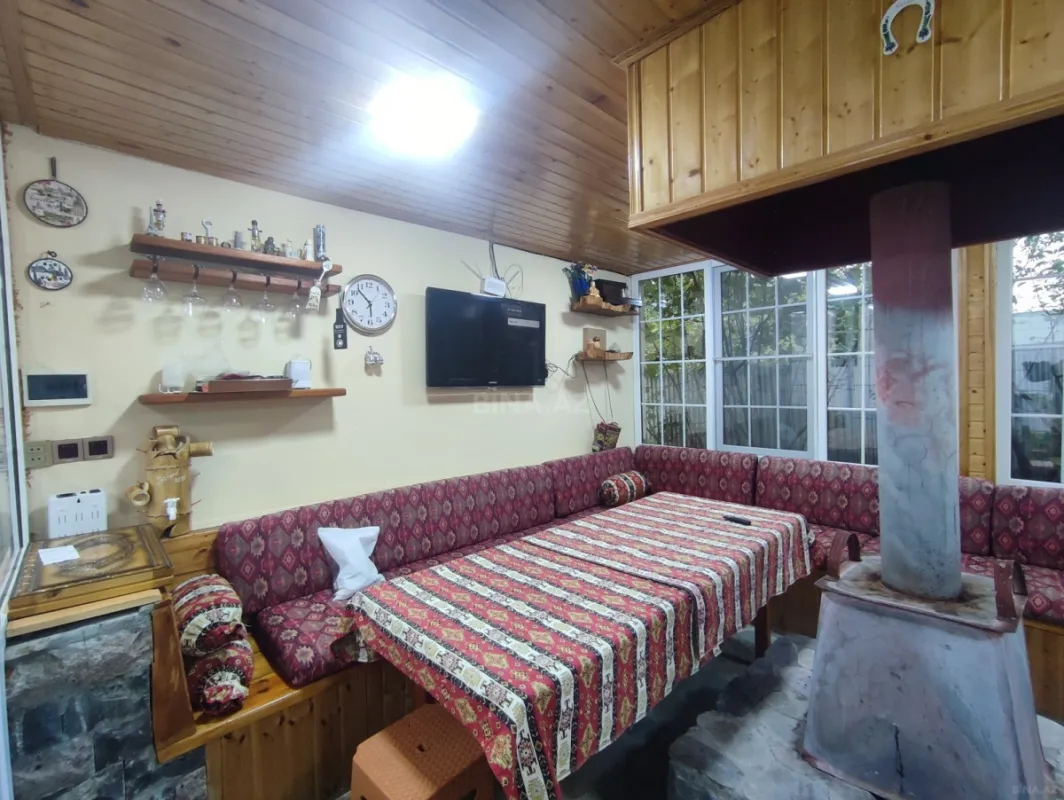 Kirayə verilir 4 otaqlı həyət evi 255 m²