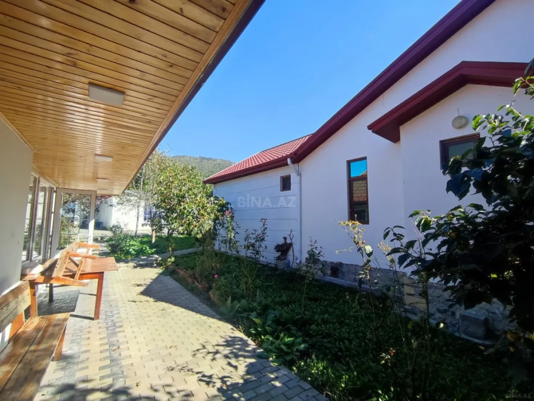 Kirayə verilir 4 otaqlı həyət evi 255 m²