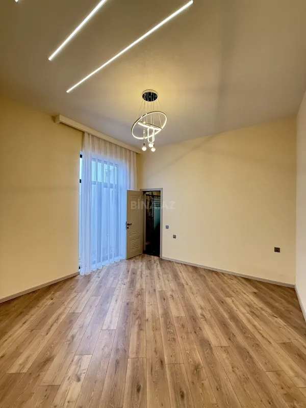 Satılır 4 otaqlı həyət evi 140 m²