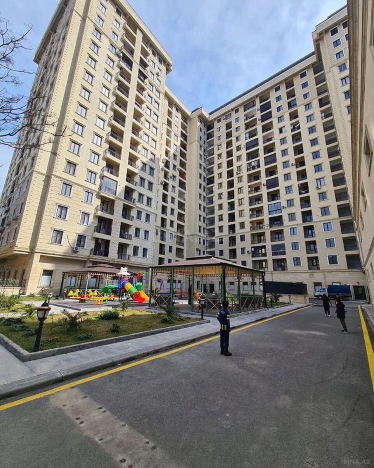 Satılır 2 otaqlı mənzil 52 m²