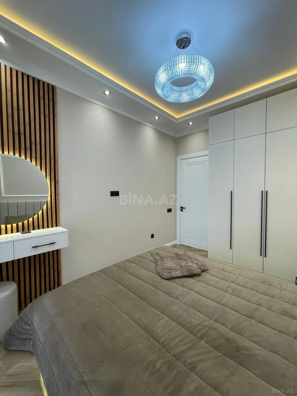 Satılır 2 otaqlı mənzil 52 m²