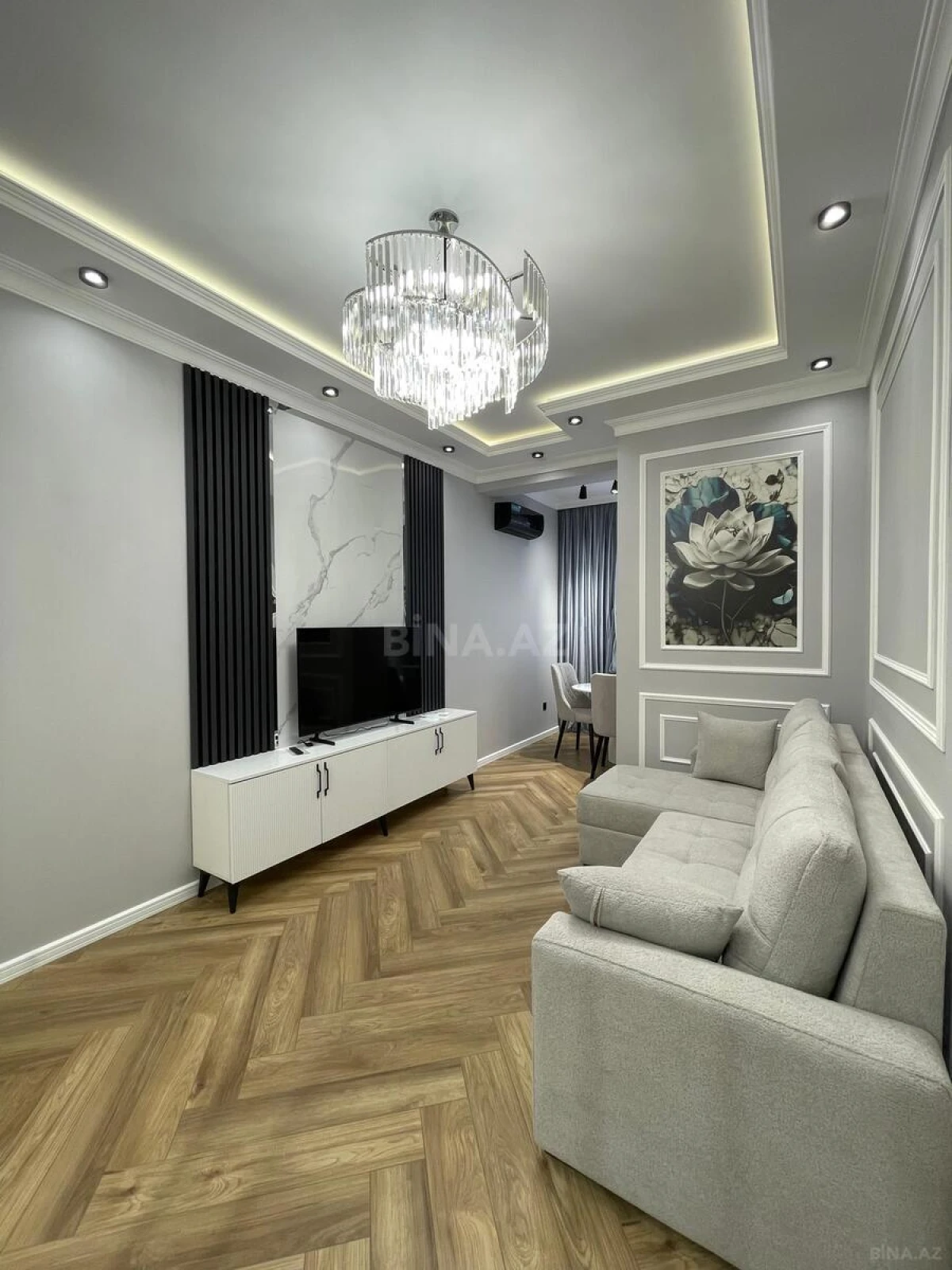 Satılır 2 otaqlı mənzil 52 m²