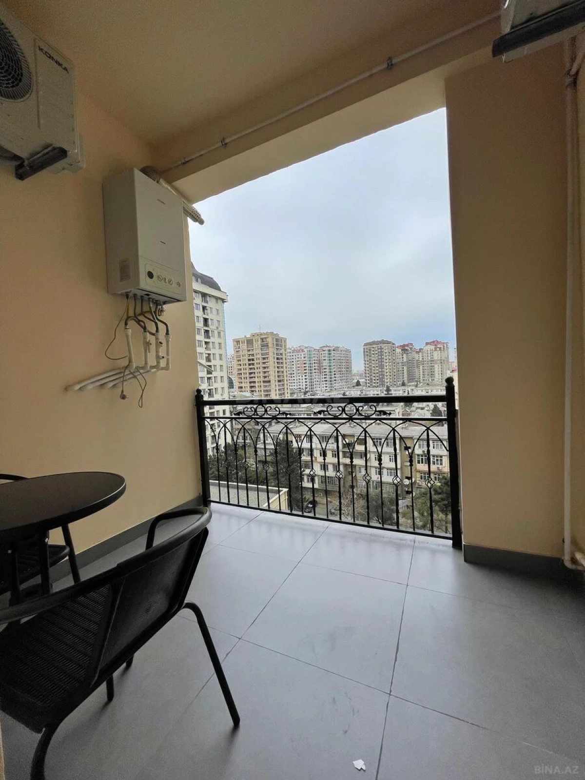 Satılır 2 otaqlı mənzil 52 m²