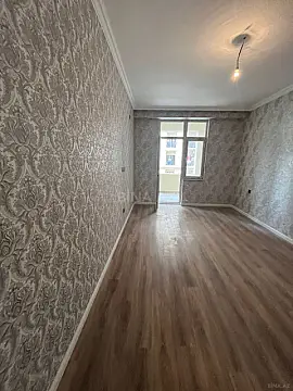 Satılır 2 otaqlı mənzil 83 m²