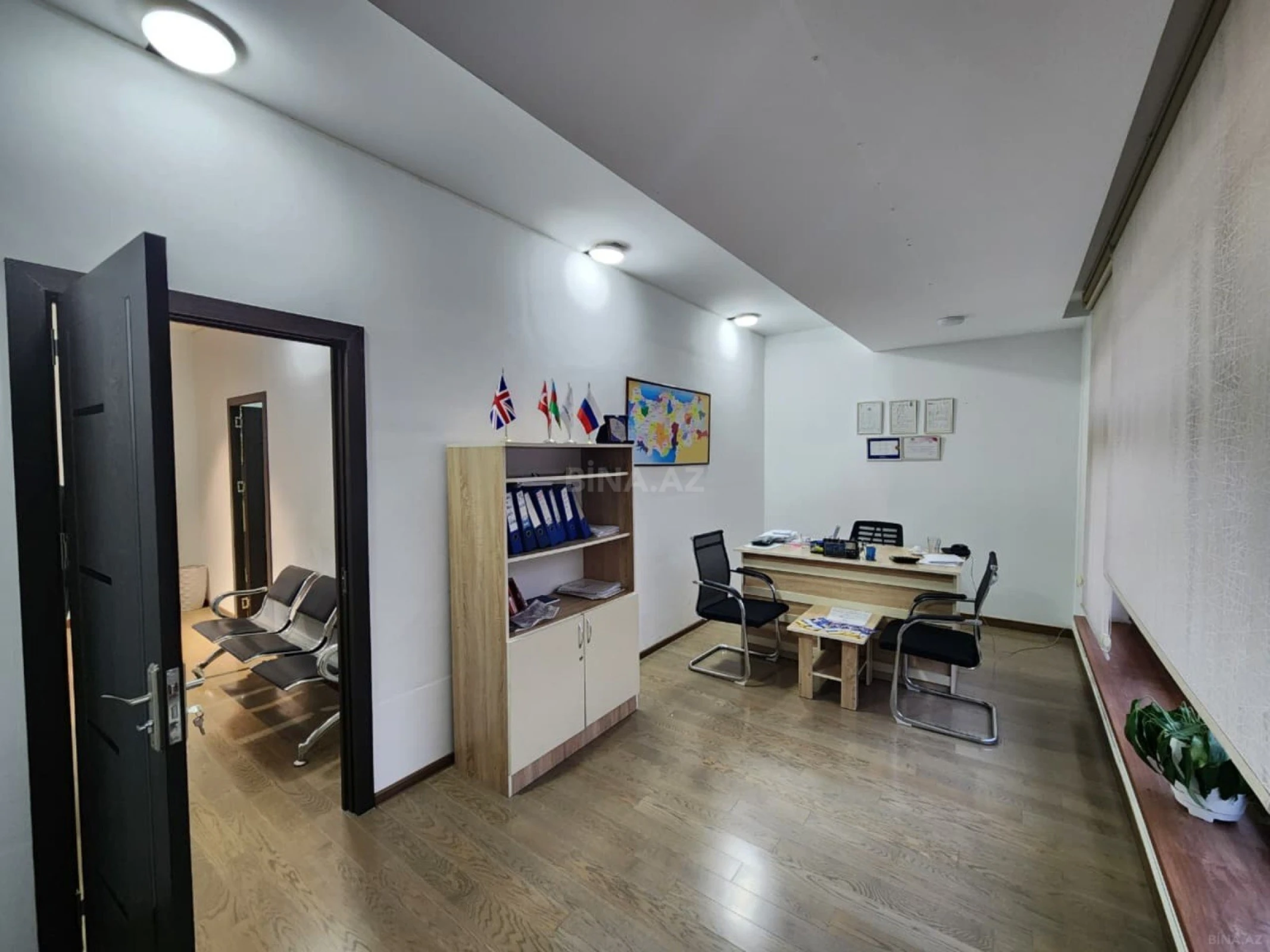 Kirayə verilir 7 otaqlı ofis 380 m²