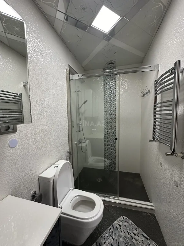 Satılır 3 otaqlı mənzil 175 m²