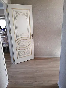 Satılır 4 otaqlı mənzil 110 m²
