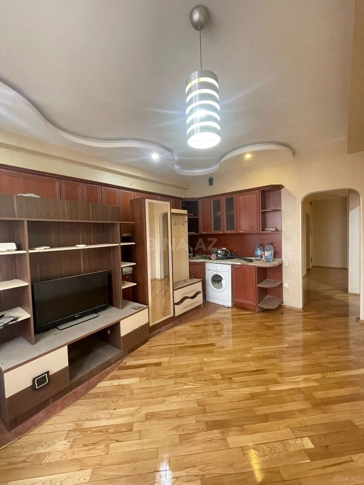 Satılır 3 otaqlı mənzil 140 m²