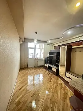 Satılır 3 otaqlı mənzil 140 m² — Bakı, Nizami 3 otaq 140.00 m²