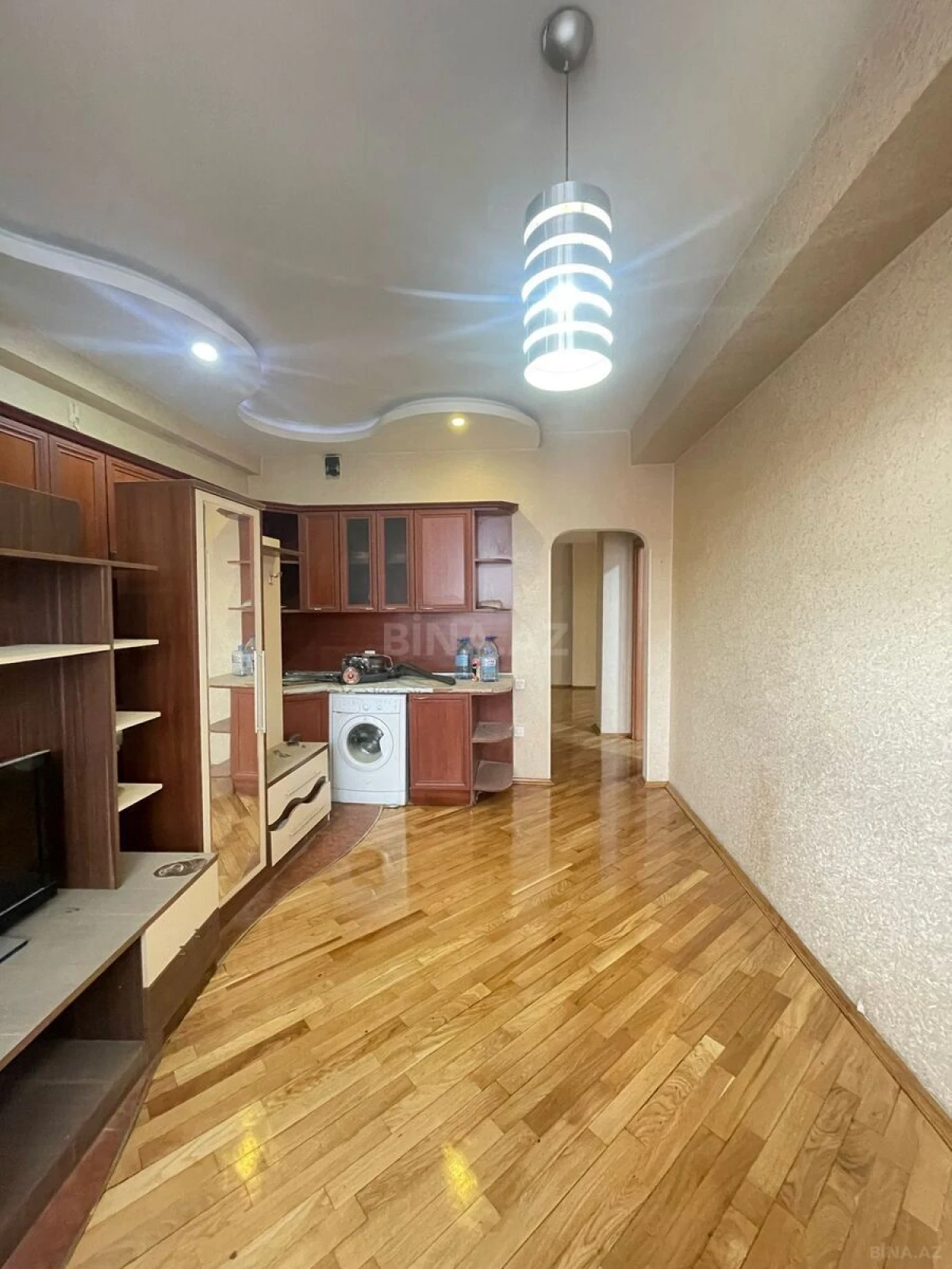 Satılır 3 otaqlı mənzil 140 m²