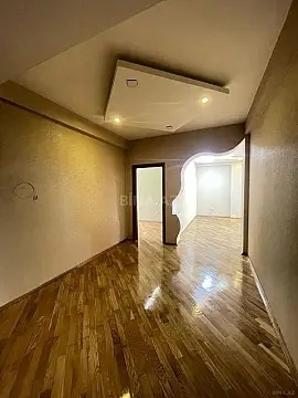 Satılır 3 otaqlı mənzil 140 m²