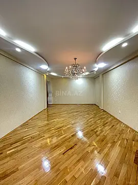 Satılır 3 otaqlı mənzil 140 m²