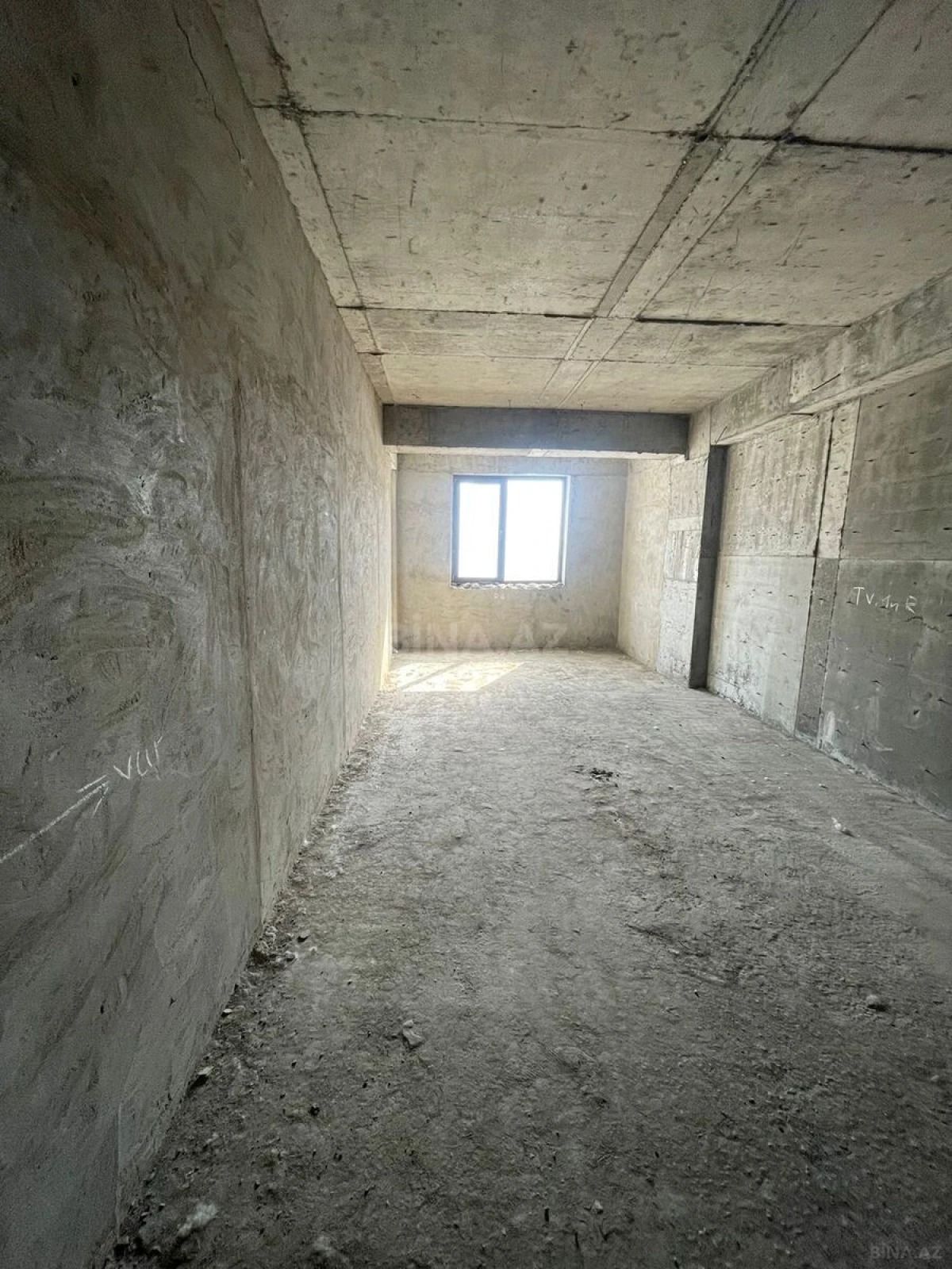 Satılır 3 otaqlı mənzil 153 m²