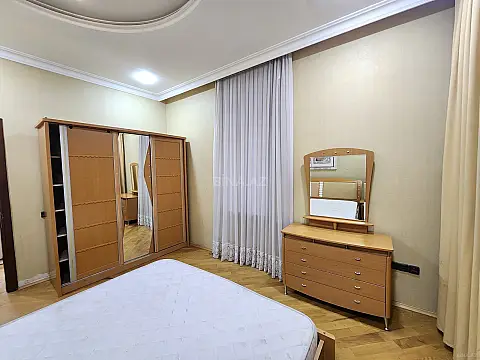 Kirayə verilir 3 otaqlı mənzil 87 m²