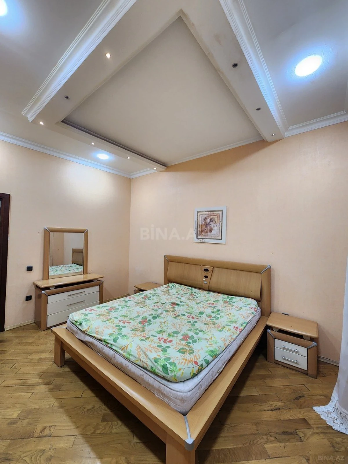 Kirayə verilir 3 otaqlı mənzil 87 m²