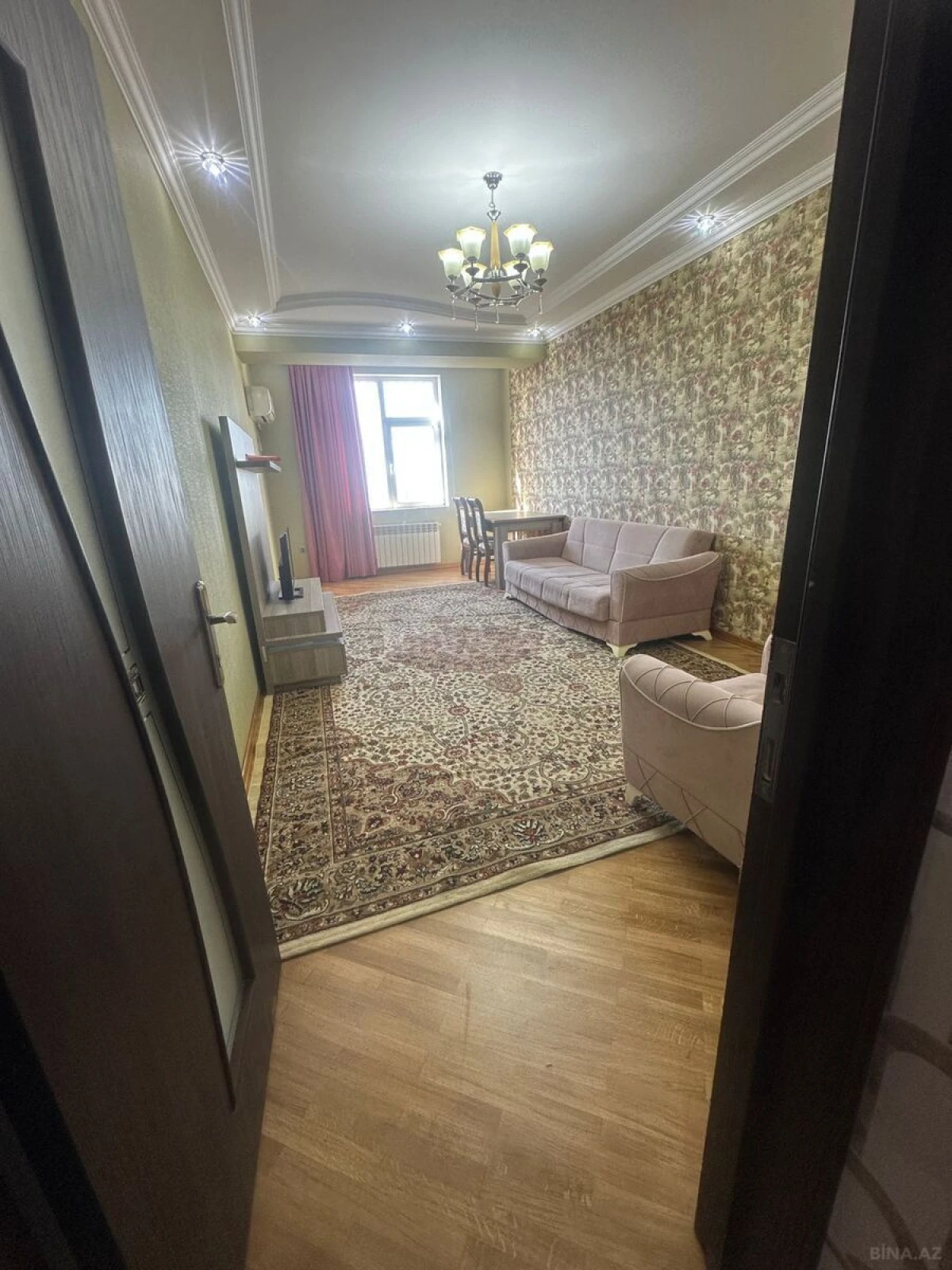 Satılır 2 otaqlı mənzil 90 m²