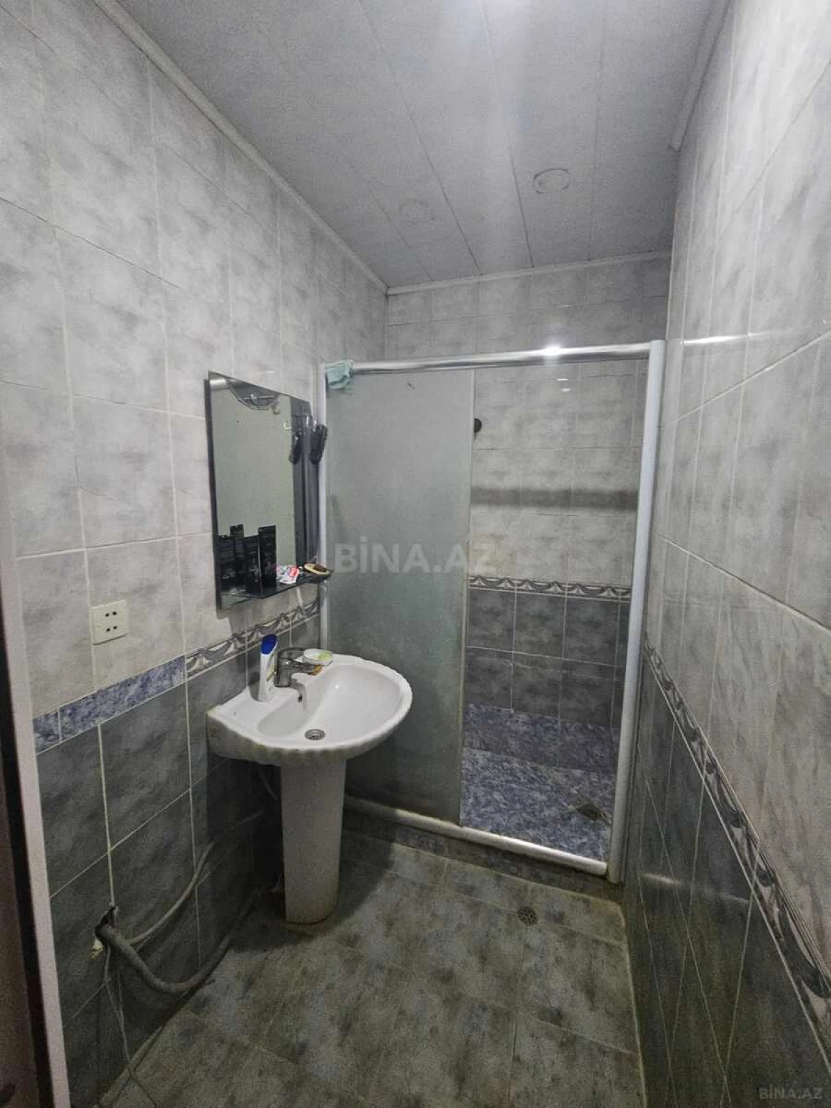 Satılır 4 otaqlı mənzil 120 m²