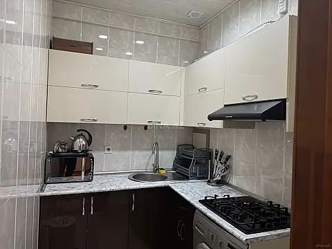 Kirayə verilir 2 otaqlı mənzil 60 m²