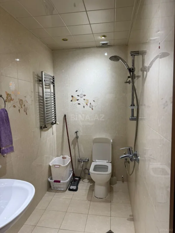 Kirayə verilir 2 otaqlı mənzil 60 m²