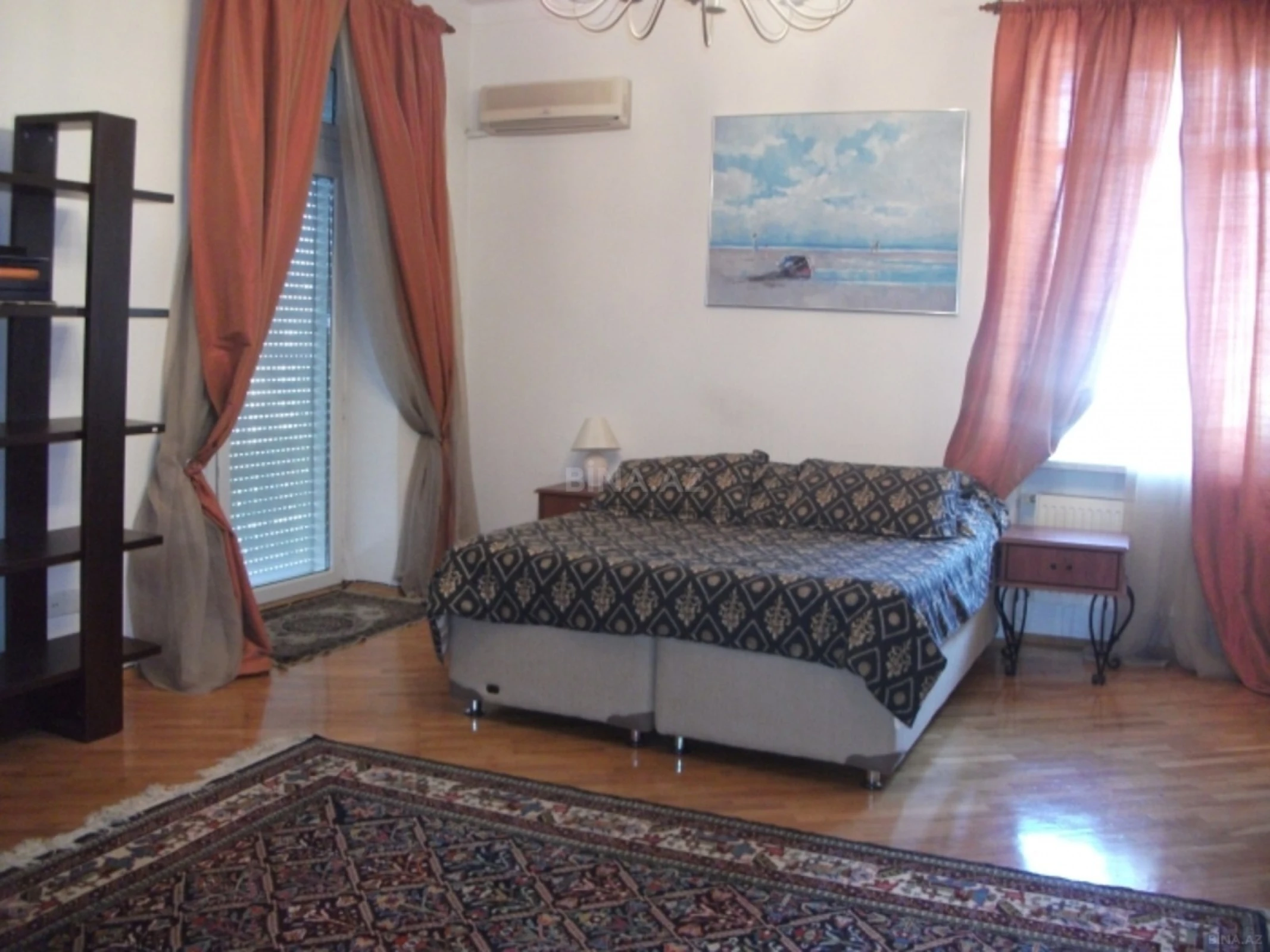 Satılır 3 otaqlı mənzil 110 m²