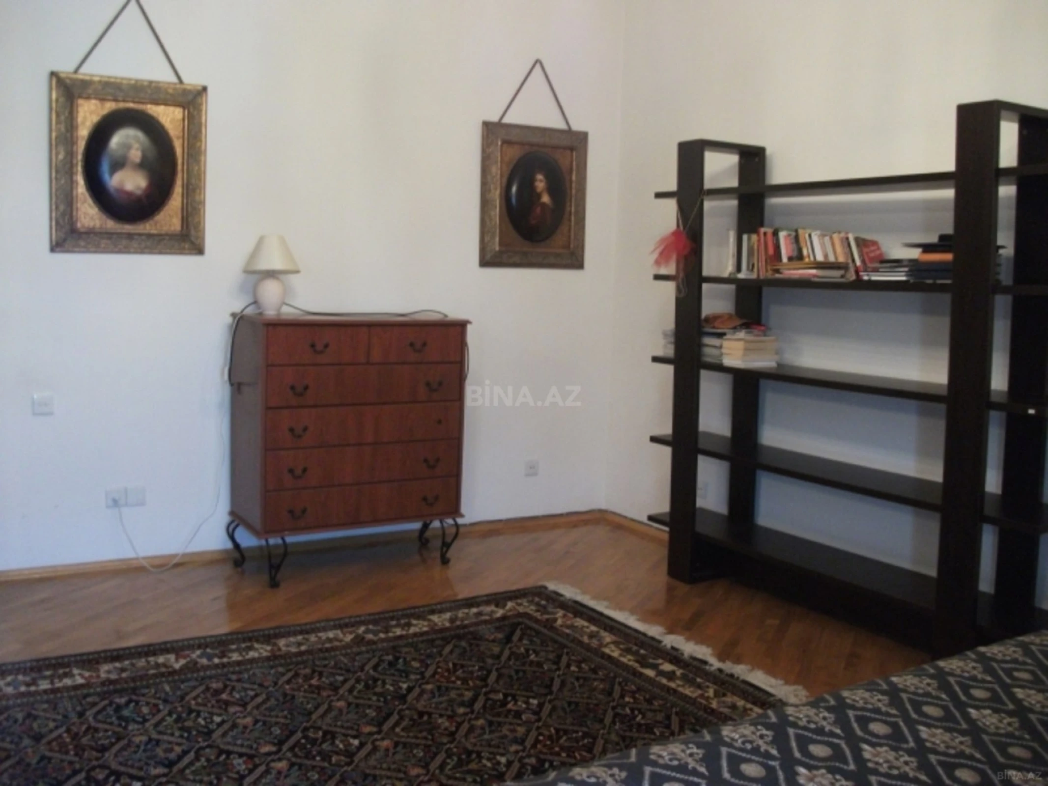 Satılır 3 otaqlı mənzil 110 m²