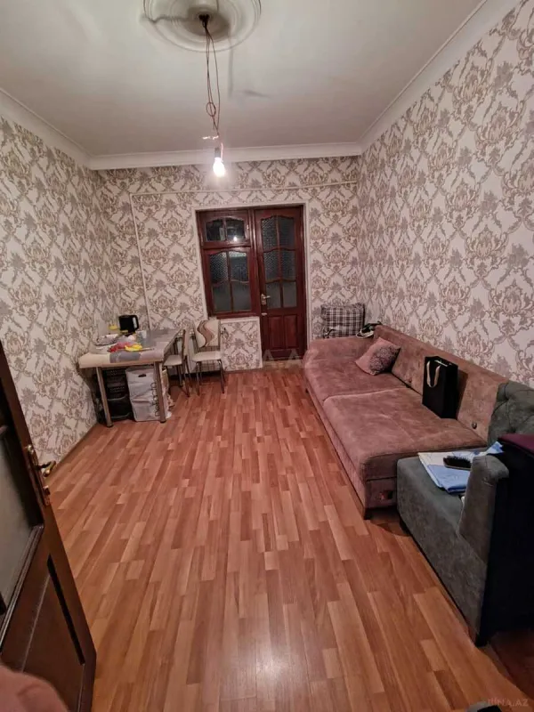 Satılır 2 otaqlı mənzil 60 m²