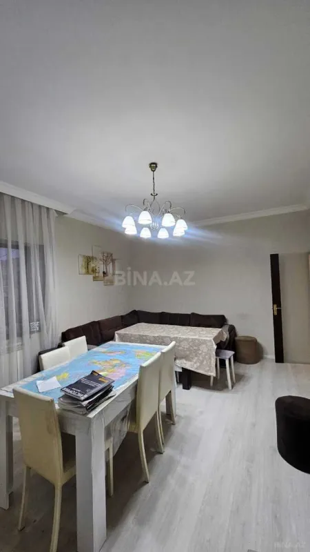 Satılır 2 otaqlı mənzil 61 m²