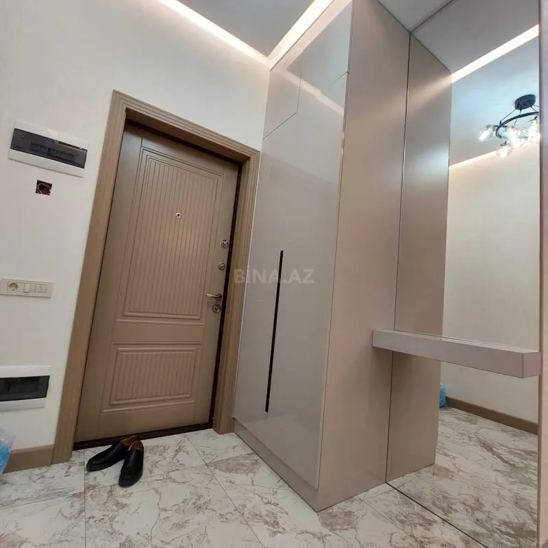 Satılır 2 otaqlı mənzil 68 m²
