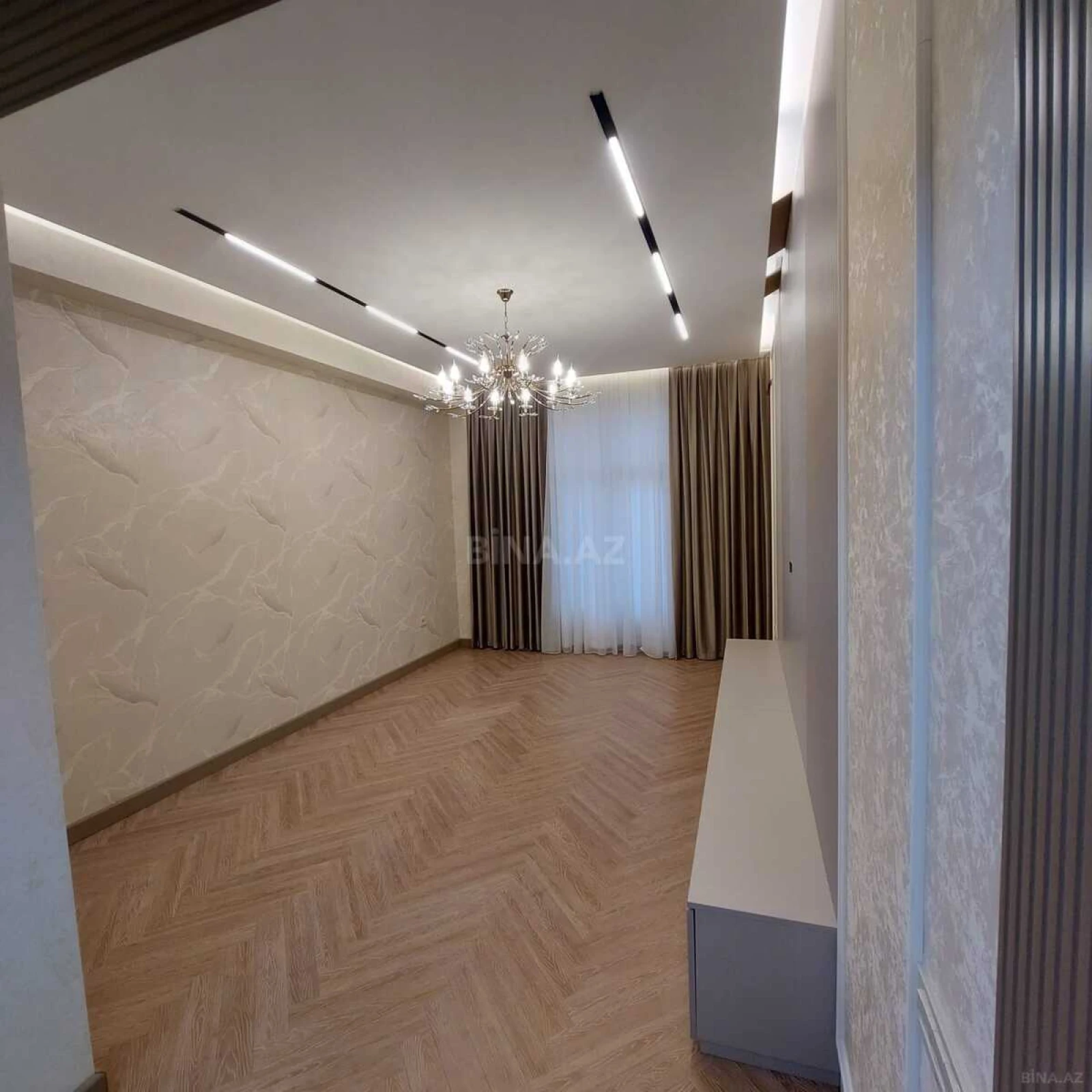 Satılır 2 otaqlı mənzil 68 m²